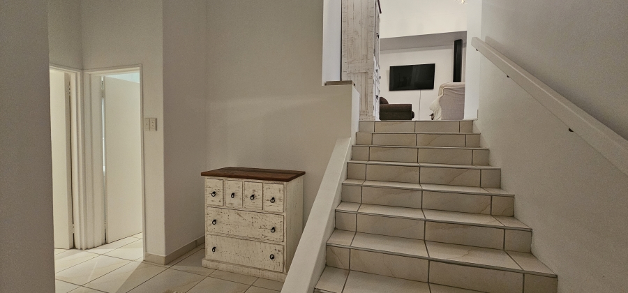 To Let 3 Bedroom Property for Rent in Middedorp Western Cape